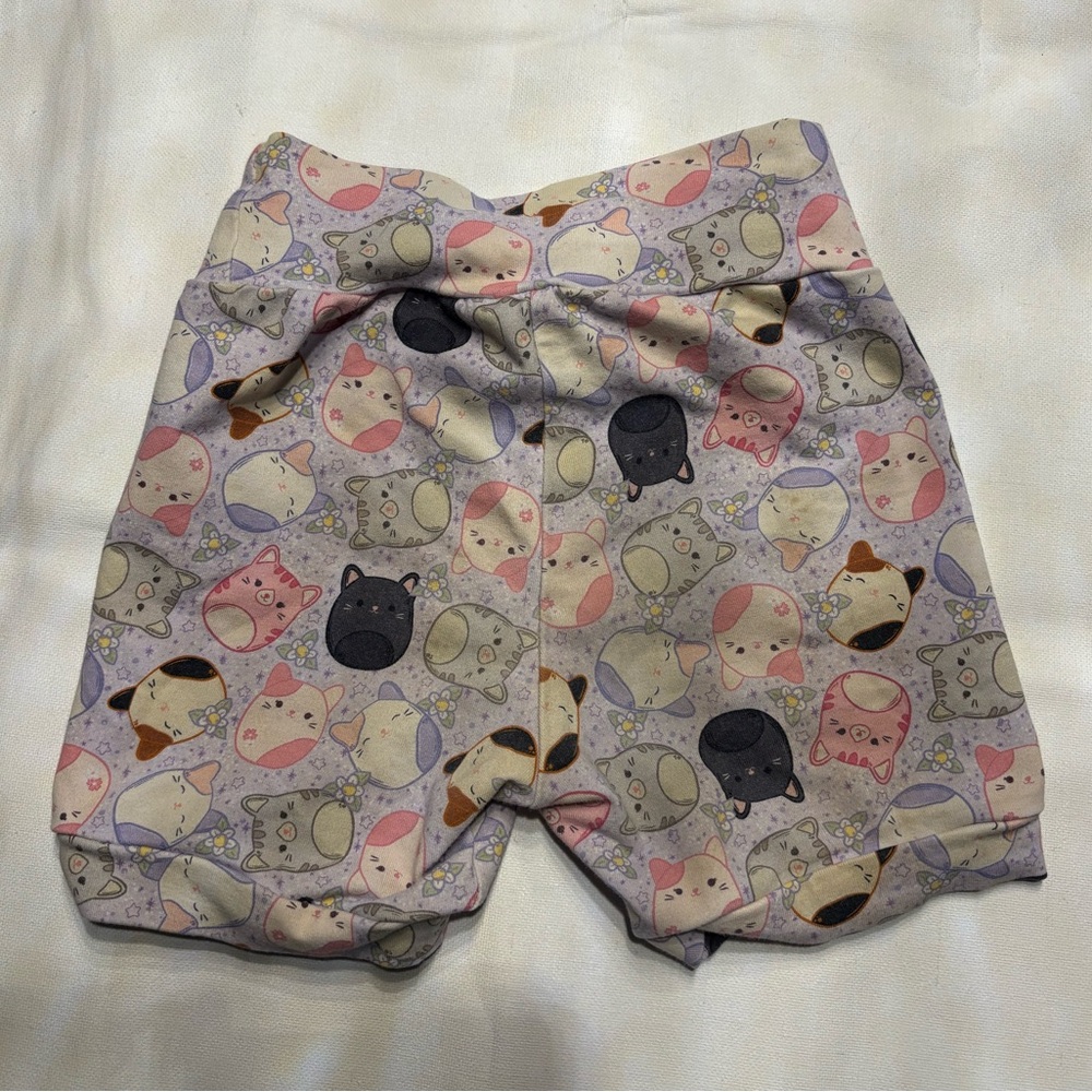 🔮 Boutique Cute Squishmallow Cats Print Bummie Shorts